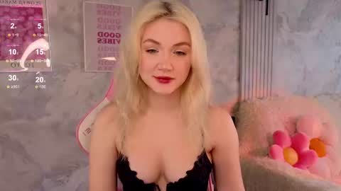HelloMy name Eva online show from June 21, 5:03 am