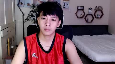 Neil Taylor online show from January 18, 4:49 pm