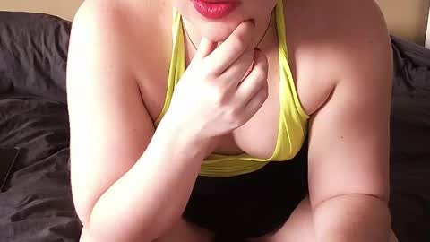 cutie_peach online show from May 17, 11:41 am