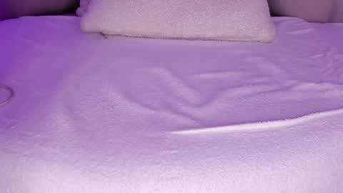 Hannah online show from February 27, 6:55 pm