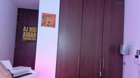 Cyan online show from February 23, 11:47 pm