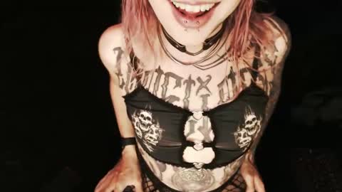 Nikki online show from November 8, 2:25 am