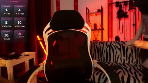 Lily Goddess online show from March 1, 2:16 am