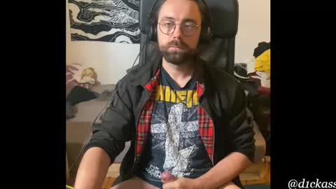 Snapshot of d1ckass chatting on October 28, 11:22 am d1ckass online show from October 28, 11:22 am