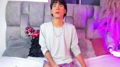 Darked online show from October 25, 7:08 am