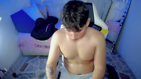 teddy online show from December 17, 3:46 am