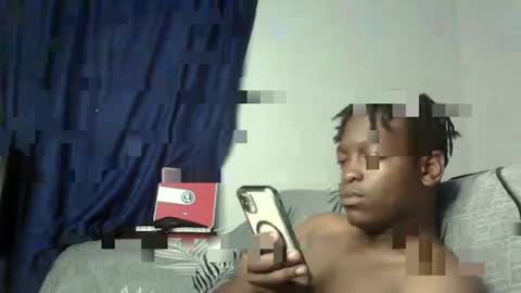 dad_tothesehoes online show from February 15, 9:15 pm