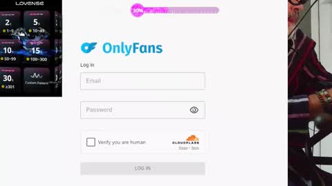 Snapshot of daddybearvlc chatting on October 31, 11:49 pm DaddyBear online show from October 31, 11:49 pm