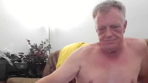 daddydave6400 online show from May 11, 7:33 pm