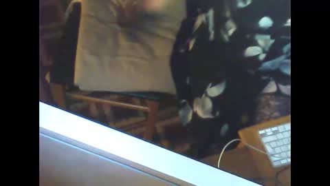 daddyhotfeel online show from April 16, 9:39 pm