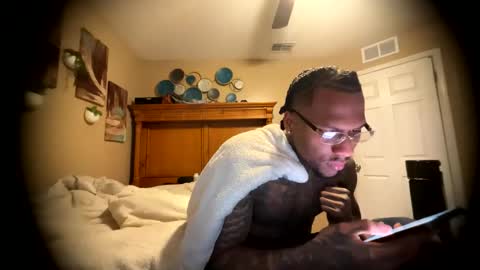 sexy tatted king bbc online show from February 4, 11:14 am