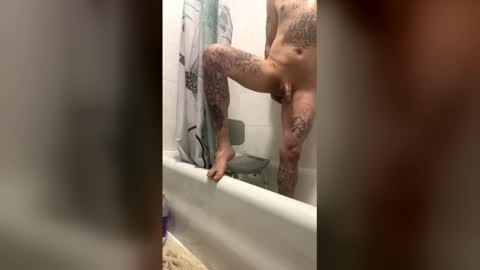 Coxxxinmouf online show from May 11, 5:47 am