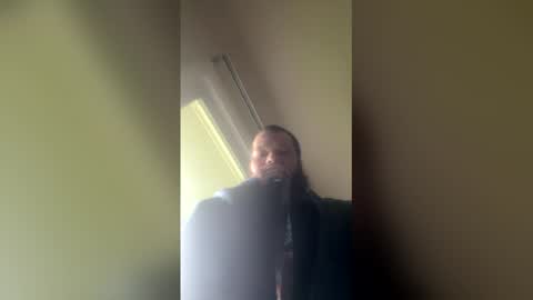 daddyzcumslut69 online show from April 25, 1:02 pm