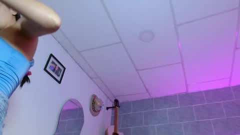 dafne_hot77 online show from April 6, 6:20 pm