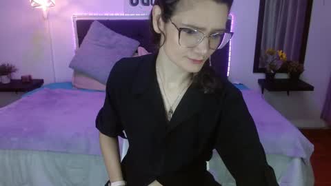dafne_xx_ online show from October 11, 1:38 pm