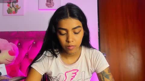 Snapshot of dahiangomezz chatting on September 24, 7:59 am    online show from September 24, 7:59 am