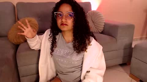 Dahli online show from January 13, 2:30 am