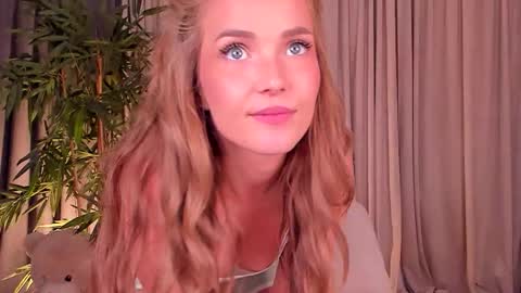 Deea  online show from November 14, 11:01 am