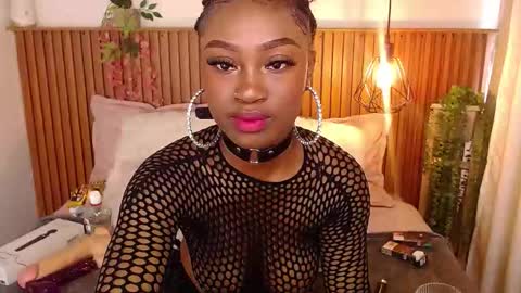 DAHYAN online show from November 27, 3:09 pm