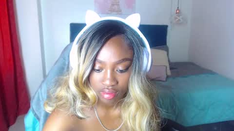 DAHYAN online show from March 3, 2:49 pm