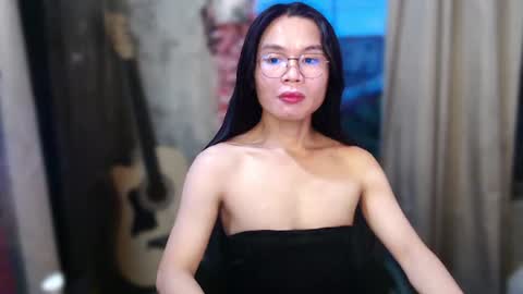 Kim online show from June 25, 10:09 am