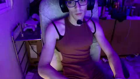 dairaxsissy00 online show from September 23, 11:22 pm