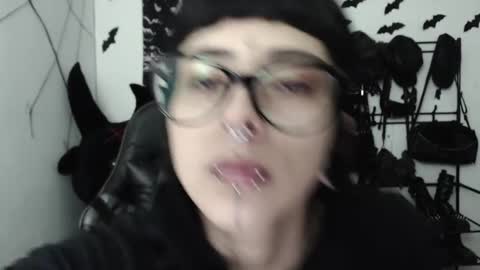 dakota online show from March 11, 3:20 am