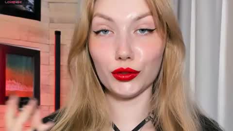 Dakota online show from June 21, 2:23 pm