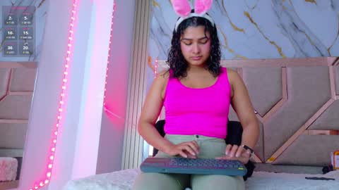 dakotatylerrr online show from April 10, 11:04 am