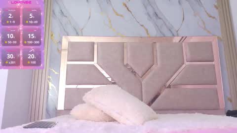 dakotatylerrr online show from October 7, 11:28 am