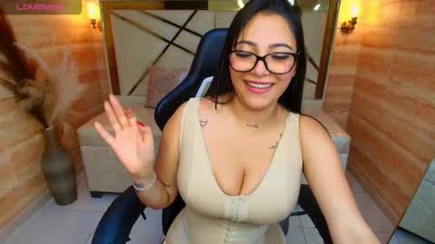 Dakotha  online show from December 17, 3:46 am