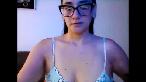 Dakottamonroe online show from May 7, 4:30 am