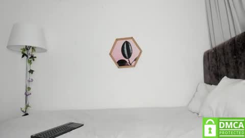 D A L H I L A online show from October 28, 1:17 am