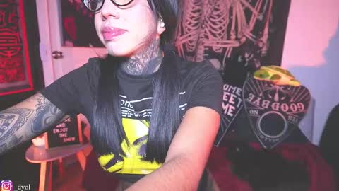 dalia_vorhees online show from February 25, 12:03 am