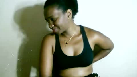 daliabella online show from November 14, 7:05 pm