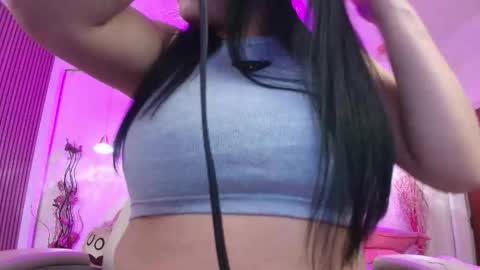 Snapshot of daliia_ chatting on October 16, 1:22 pm Daliia online show from October 16, 1:22 pm