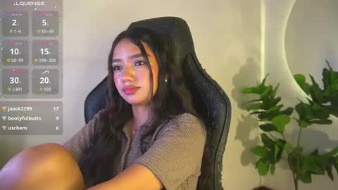 Dalila  online show from April 8, 12:35 am