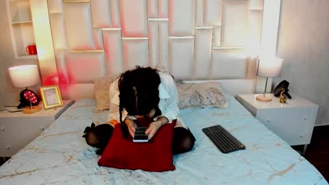 dalilavolvok online show from October 28, 4:35 am