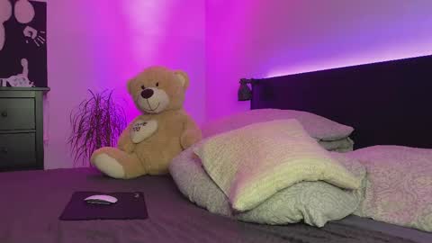 dalmatian_girl online show from March 25, 9:21 pm