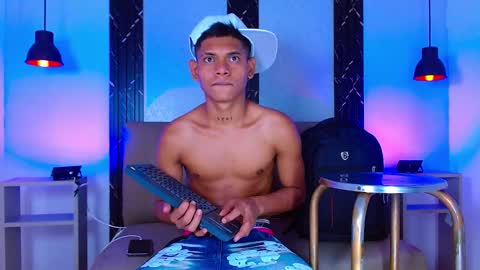 damar_felipe online show from September 25, 5:58 am