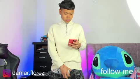 damar_felipe online show from May 6, 6:03 pm