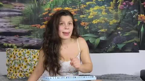 damedefeu online show from October 25, 1:44 pm