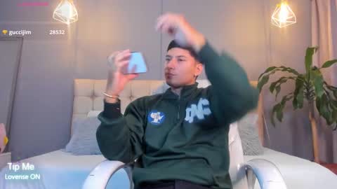 DAMIAN online show from September 18, 11:14 am