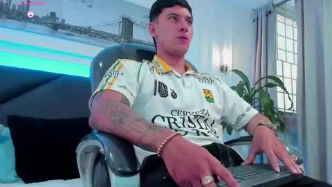 DAMIAN online show from January 9, 12:33 pm