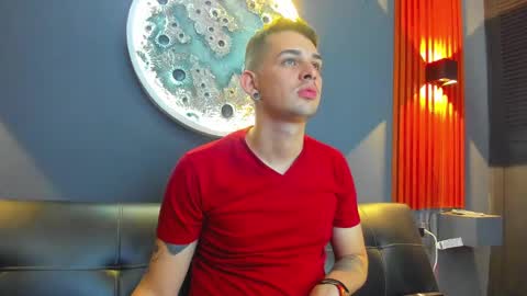 Damian Oliver online show from December 3, 5:26 am