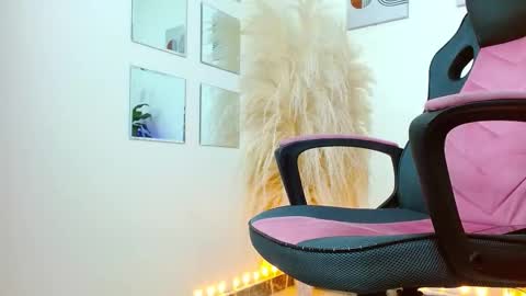 Snapshot of damian_ferrer01 chatting on October 22, 12:14 am damian_ferrer01 online show from October 22, 12:14 am