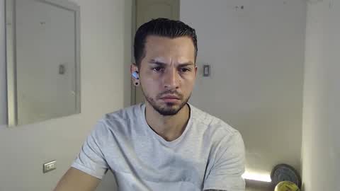 Damian online show from October 13, 5:04 pm