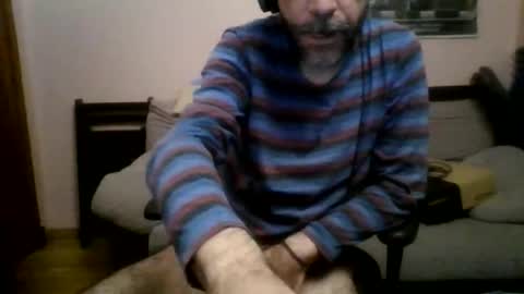 Snapshot of damianour chatting on October 27, 12:43 am damianour online show from October 27, 12:43 am