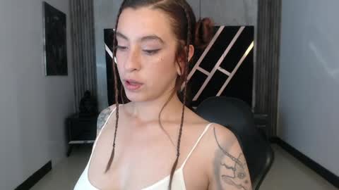 Damia online show from May 6, 8:37 pm