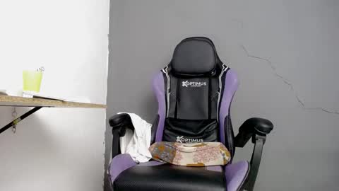 damien_444 online show from February 5, 9:51 pm